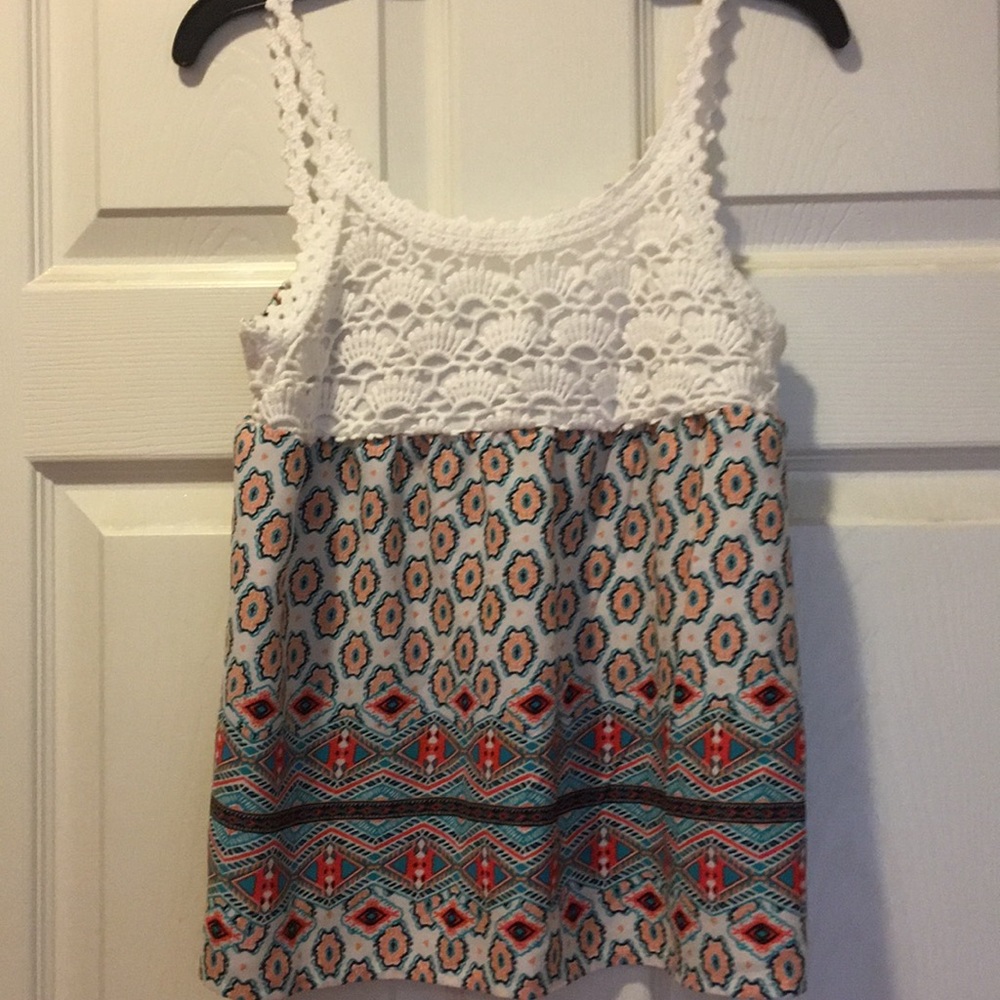 Cute girls dressy tank. Size L.  Sequined Hearts